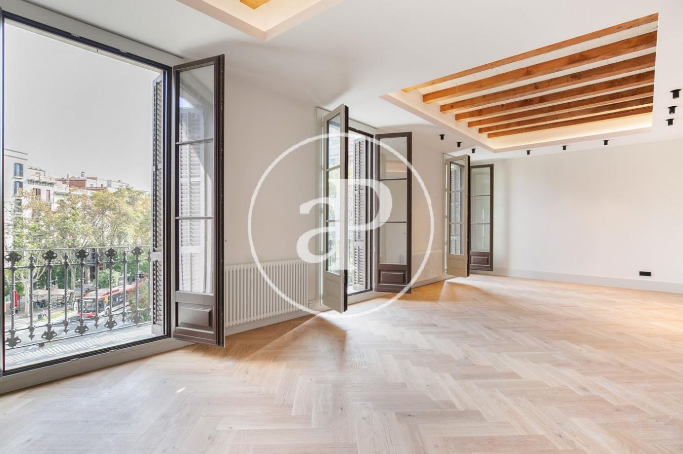Wohnung Zum Verkauf mit Ausblicke in Eixample Dreta (Barcelona)