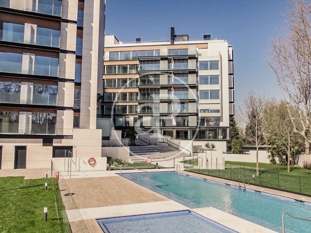 Neubau Zum Verkauf mit Terrasse in Madrid