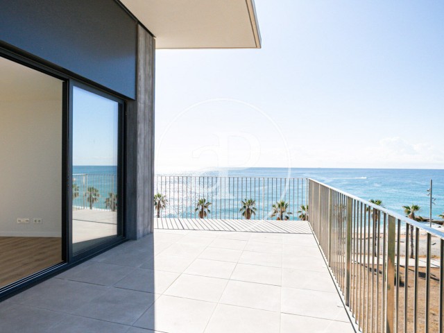 Neubau Zum Verkauf mit Terrasse in Badalona