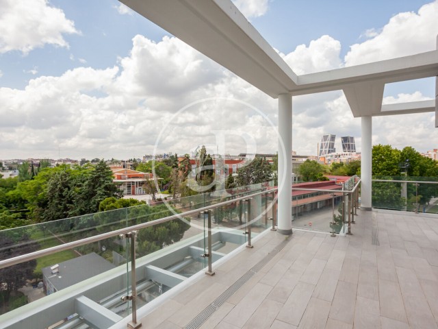 Penthouse for sale in Chamartín.