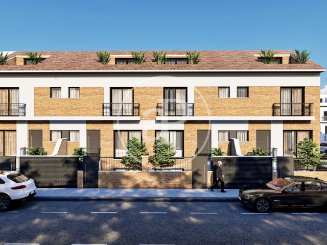 Nouvelle construction à vendre avec terrasse à Xirivella