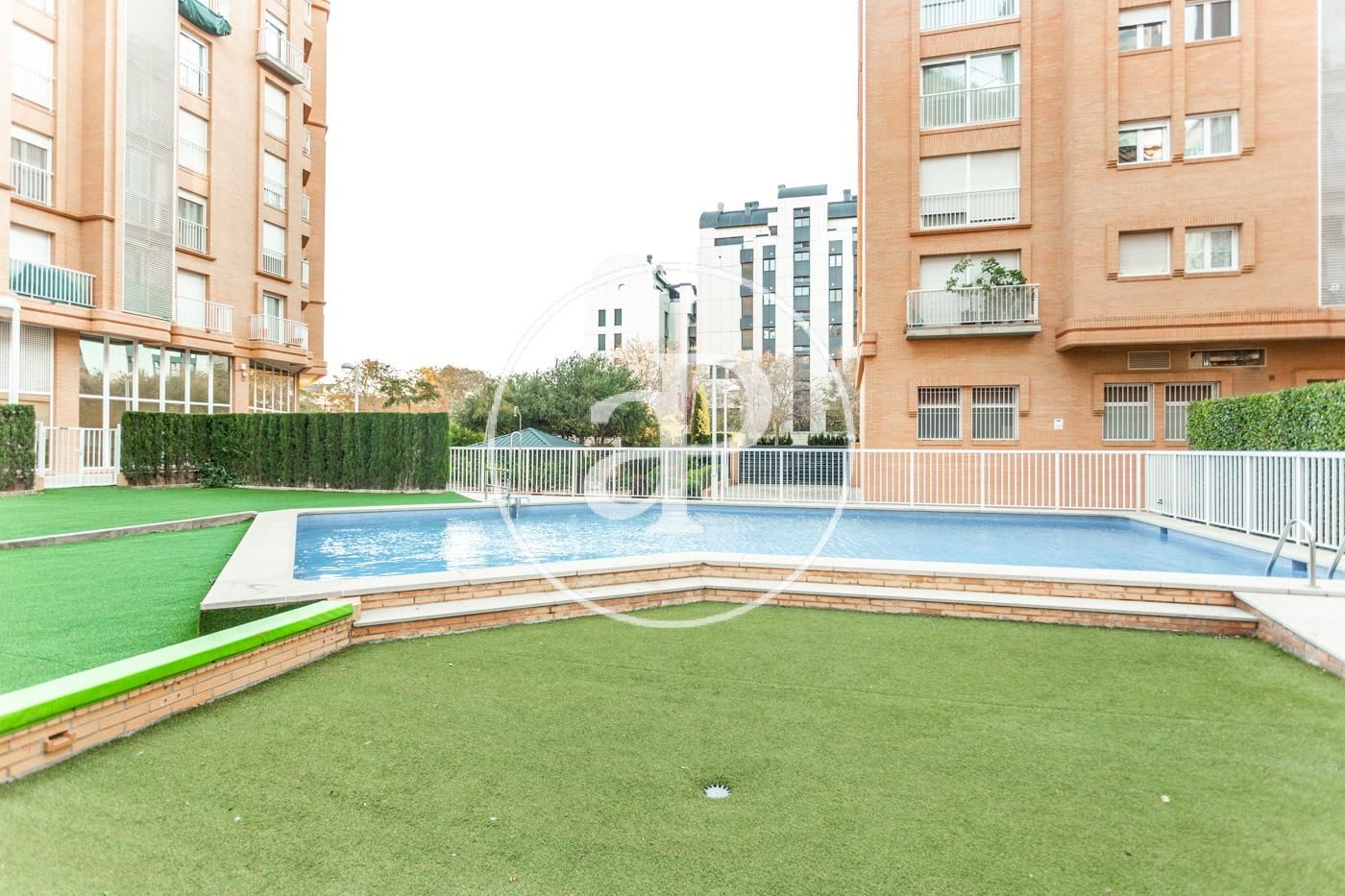 Valencia, Valencia, 46015, España