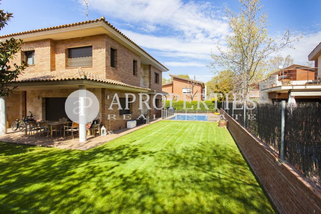 Mirasol, Sant Cugat del Vallès, Barcelona, 08195, España
