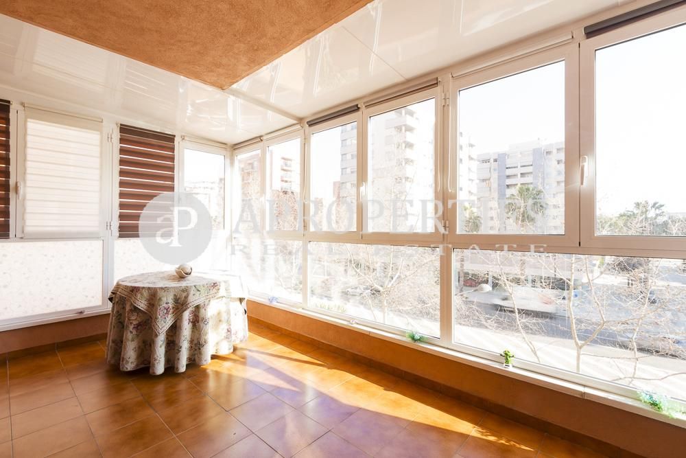 Valencia, Valencia, 46015, España