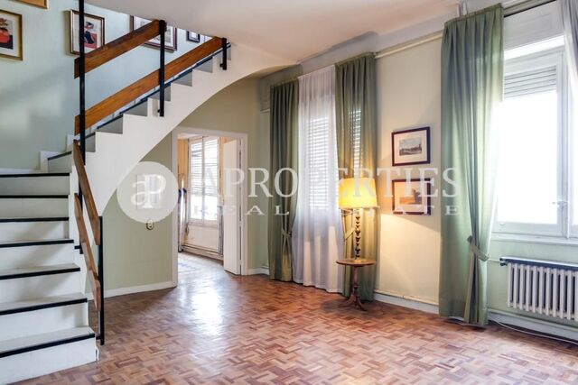 Dernière étage en vente