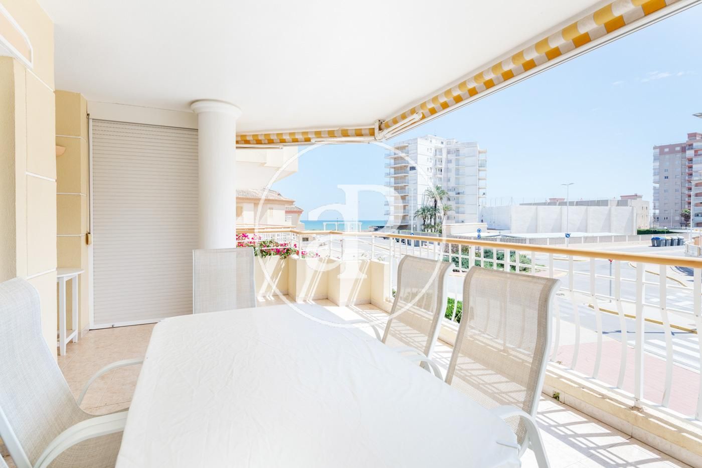 Piso en venta de 3 habitaciones en El Perelló